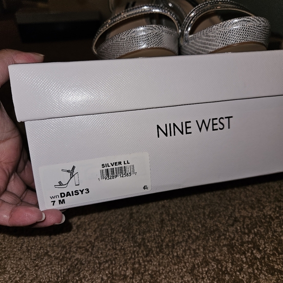 Nine West Silver Platform - Picture 2 of 5